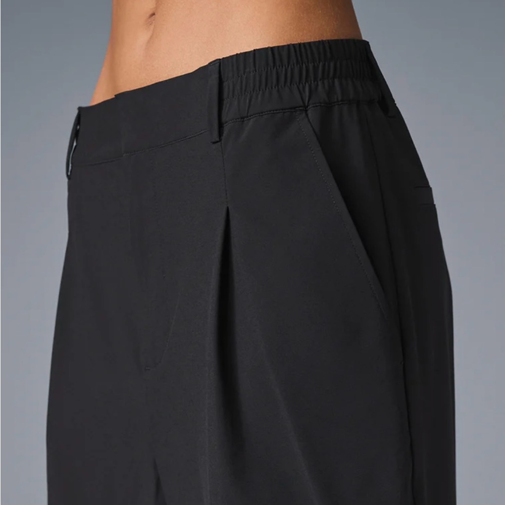 NWT ALO Yoga High-Waist Pursuit Trouser - Regular 30” inseam Size M/L - Picture 4 of 9